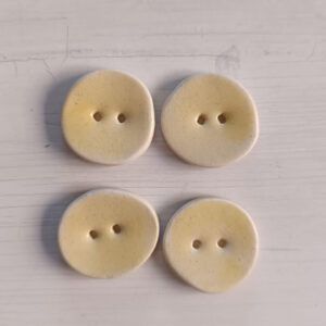 4 botones 3cm Amarillo
